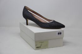 A pair of as new L.K.Bennett Audrey kitten heels in grey fine glitter (EU 40).