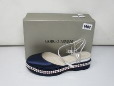A pair of pre-owned Giorgio Armani shoes (EU 40 - Excellent condition).