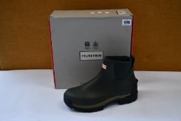 A pair of men's as new Hunter Field Balmoral Hybrid wellingtons (UK 12).
