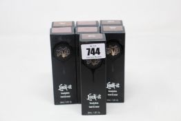 Thirteen Kat Van D lock it foundation (30ml) (Various shades).