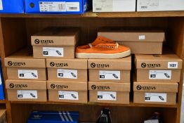 Ten pairs of as new Status Made In Spain shoes (All 37,38).