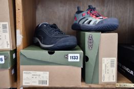 Two pairs of women's as new Keen footwear; Presidio II shoes (UK 7.5) and Solr sandals (UK 6).