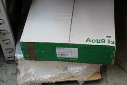 Two Schneider Acti9 Isobar P 12-way distribution boards (Sea9 BPN 12/Sea9 BPN 18), Schneider Acti9