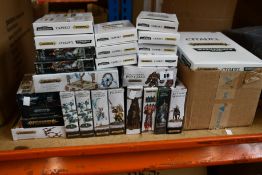 A quantity of as new Warhammer miniatures and accessories to include: Endless Spells Beast of Chaos,
