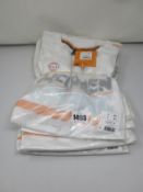 Eight as new McLaren FW Gulf racing graphic T-shirts (M).