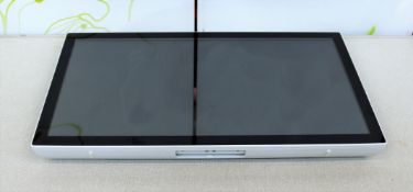 A pre-owned Advantech UTC-320D 21.5