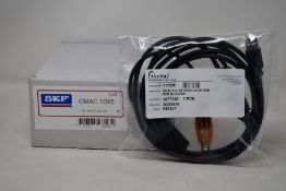 A boxed as new SKF Microlog CMAC 5095 USB Communication/Power Splitter Cables (Inner packaging
