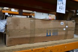 A pre-owned Mountway by drive Aquila bath lift (NOTE: Item may be incomplete, viewing advised).