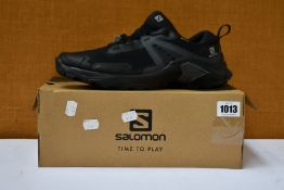 A pair of men's as new Salomon X Raise 2 GTX hiking shoes (UK 11).