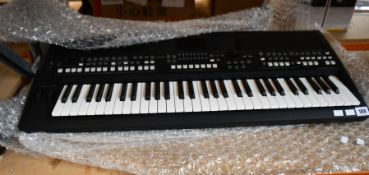 A pre-owned Yamaha PSR-SX600 keyboard workstation (Bare unit only, no power cables).