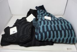 Three items of as new Paula Canovas Del Vas clothing (Sizes unknown).