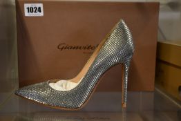 A pair of as new Gianvito Rossi Gianvito 105 shoes in mosaic steel (EU 37).