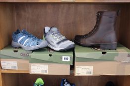 Three pairs of women's as new Keen footwear; Oregon City boots (UK 6.5), Tempo Flex (UK 4.5) and