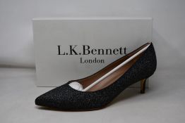 A pair of as new L.K.Bennett Audrey kitten heels in grey fine glitter (EU 40).