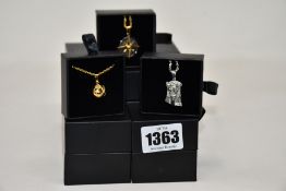 Fifteen assorted Haraves jewellery to include 5x Compass, 5x Globes, 5x Jesus.