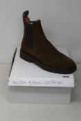 A pair of men's as new Cos leather Chelsea boots (EU 44).