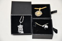 Fifteen assorted Haraves jewellery to include 5x Compass, 5x Globes, 5x Jesus.