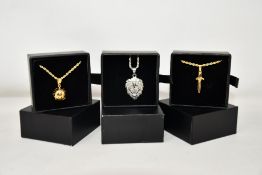 Fifteen items of assorted Haraves jewellery to include 5x Globes, 5x Dagger and 5x Lion.