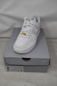 A pair of women's as new Nike Air Force 1 '07 (UK 5).