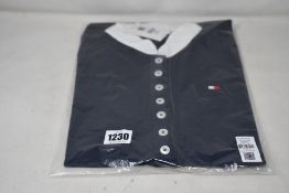 A women's as new Tommy Hilfiger long sleeve equestrian show shirt (XXL - RRP £114).