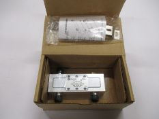 Thirty as new Microlab products to include: 12x Diplexer BK-26A Type N-150dBC (-110dBm) and 18x