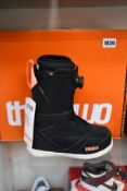 A pair of women's as new ThirtyTwo STW Boa snowboard boots (UK 4.5 - RRP £175).