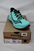 A pair of women's as new Saucony Xodus Ultra trainers (UK 4.5).