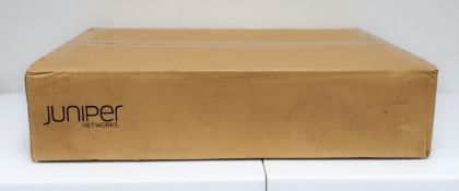 A boxed as new Juniper Networks MX204-HWBASE-AC-FS rackmount router.