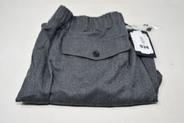A pair of women's as new Max Mara Weekend trousers (Size 16 - RRP £185).