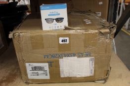 Sixty four boxes of 100 Mosslian Anti-Fog Glasses Wipes.