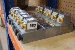 Six pre-owned Rexroth Hydac Electronic R901340725 210bar, Type: EX-1195-700, 12VDC 0.19A (Viewing is