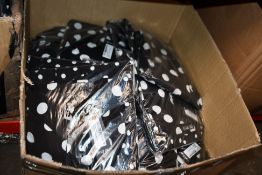 Twenty three Nasty Gal Collection polka dot contrast skirt midi shirt dresses (15 x UK 8, 8 x UK