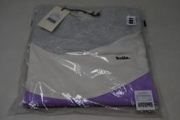 An as new Drole De Monsieur Drole Wave sweatshirt (M).