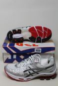 A pair of as new Asics Gel-Kinsei OG (UK 7).