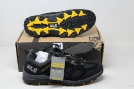 A pair of men's as new Jack Wolfskin Vojo 3 Texapore Low (UK 9).