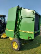 John Deere 550 Round Baler