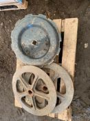 2 No. Michael Moore Press Rings & 2 No. Quivogne Press Rings