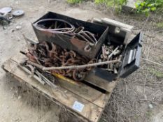 Quantity of miscellaneous pins, bolts etc