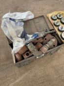 Quantity various pipe fittings