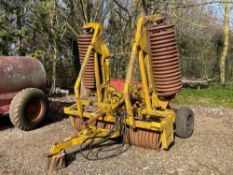 Twose 5m Cambridge rolls, hydraulic folding. Serial No: F427