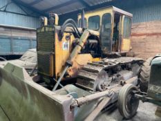 International BTD20 vintage metal tracked crawler 22