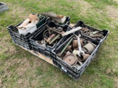 Quantity John Deere tools and other tools