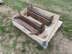 Quantity Cousins legs