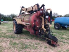 Samson single axle vacuum tanker on 30.5LR32 wheels and tyres. Spares or repairs Manual in Office..