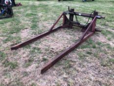 Hydraulic bale squeeze with Q-fit attachments