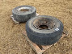 2No 385/65R22.5 wheels and tyres