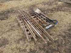 Quantity hand tools. No VAT