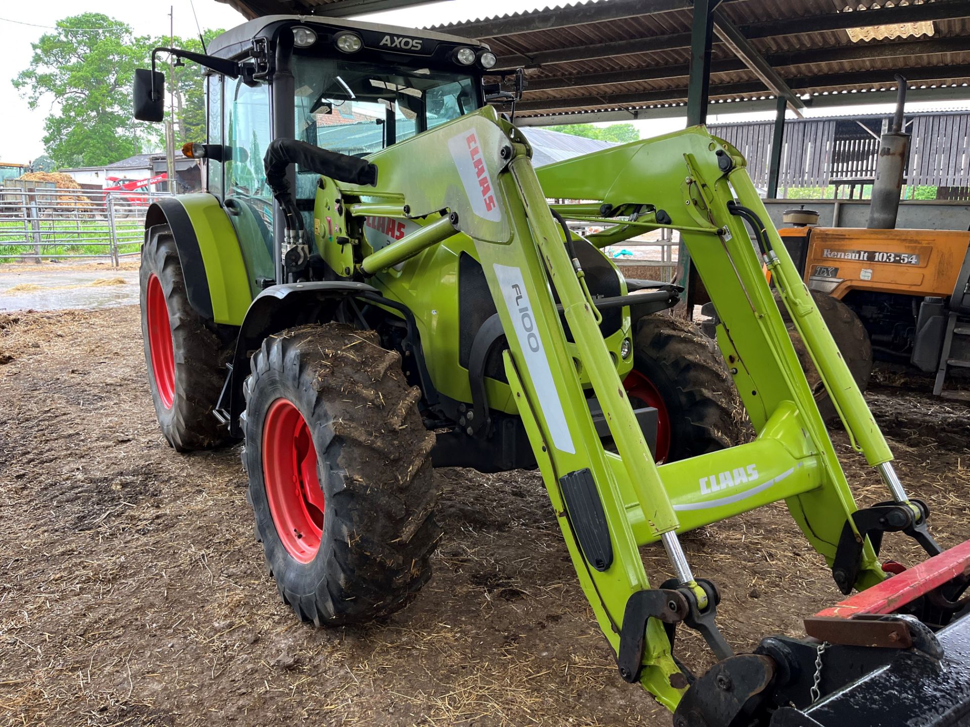 2014 Claas Axos 340 w/ Claas FL100 Front Loader - Image 3 of 15