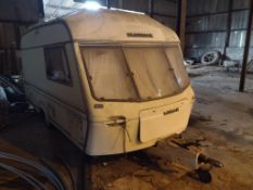 Lunar Clubman 390-2 Caravan