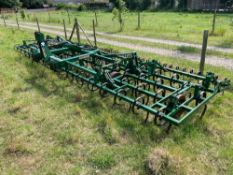 2001 Cousins 6m springtine cultivator, hydraulic folding. Serial No: STH6RAKX